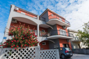  Apartments Blaf  Подстрана